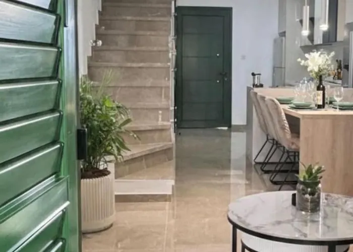 ヴィラ Luxury 2 Min Walk To Sea & Airport Meneou